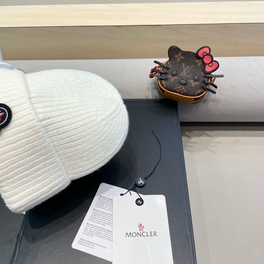 moncler秋冬户外纯色针织帽日系百搭显脸小保暖护耳堆堆帽套头毛线帽子女