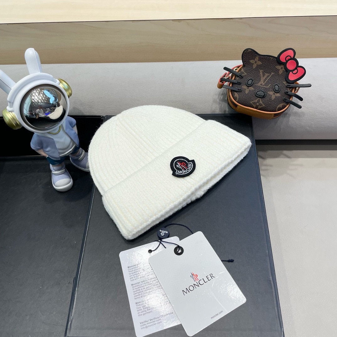 moncler秋冬户外纯色针织帽日系百搭显脸小保暖护耳堆堆帽套头毛线帽子女
