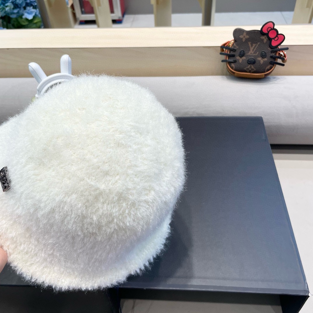 路易威登lv毛绒渔夫帽女秋冬季2024新款休闲百搭水桶帽显脸小冬季毛茸茸帽子