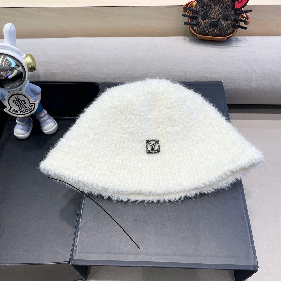 NO:366234,Louis Vuitton plush fisherman hat for women in autumn and winter new casual versatile bucket hat showing face small winter hairy hat fisherman hat baseball hat knit hat, hat, louis vuitton, louis vuitton, espadrilles, hats路易威登lv毛绒渔夫帽女秋冬季新款休闲百搭水桶帽显脸小冬季毛茸茸帽子帽子渔夫帽棒球帽针织帽,帽子,louis vuitton,louis vuitton,espadrilles,hats,hat