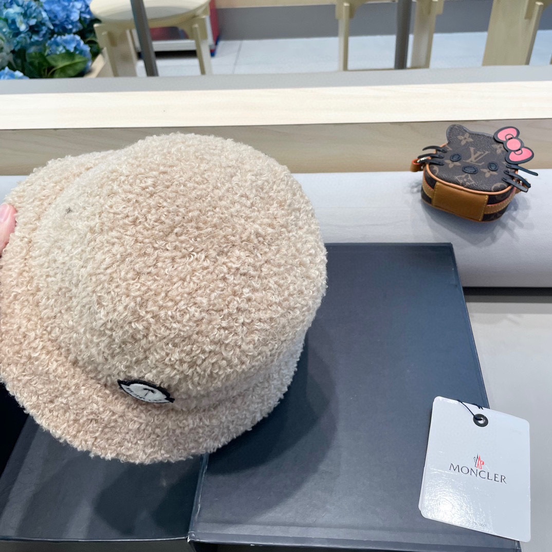 moncler羊羔绒帽子女冬款2024新款渔夫帽女士秋冬季毛绒百搭防寒保暖盆帽