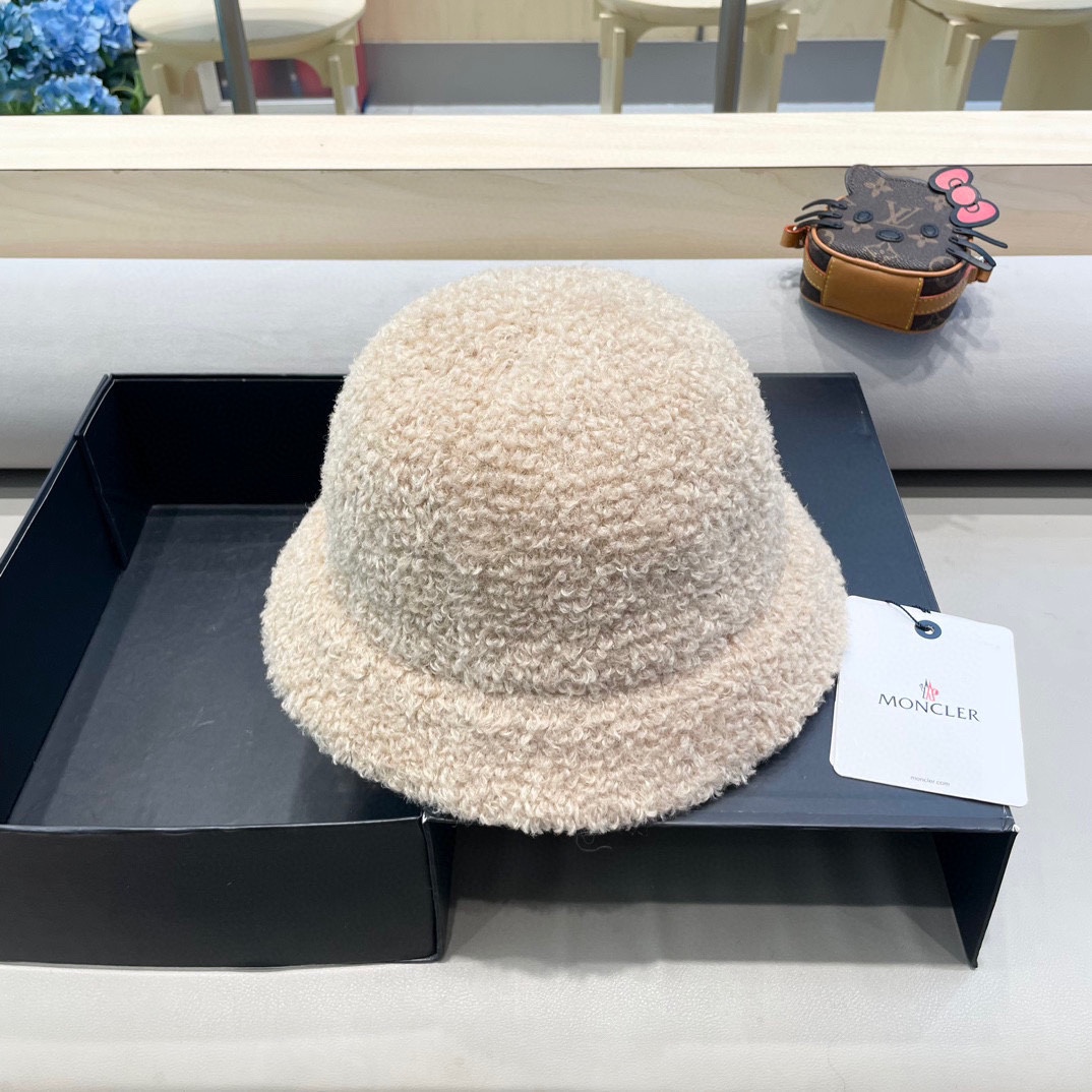 moncler羊羔绒帽子女冬款2024新款渔夫帽女士秋冬季毛绒百搭防寒保暖盆帽