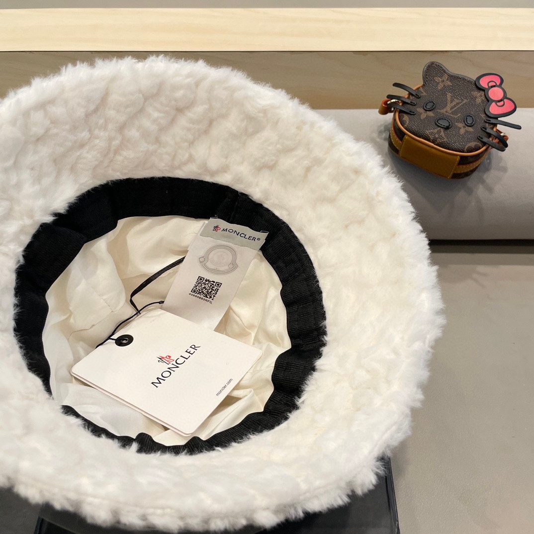 moncler毛渔夫帽子女秋冬素颜保暖显脸小水桶帽加绒加厚护耳毛绒盆帽