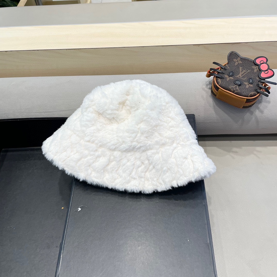 moncler毛渔夫帽子女秋冬素颜保暖显脸小水桶帽加绒加厚护耳毛绒盆帽