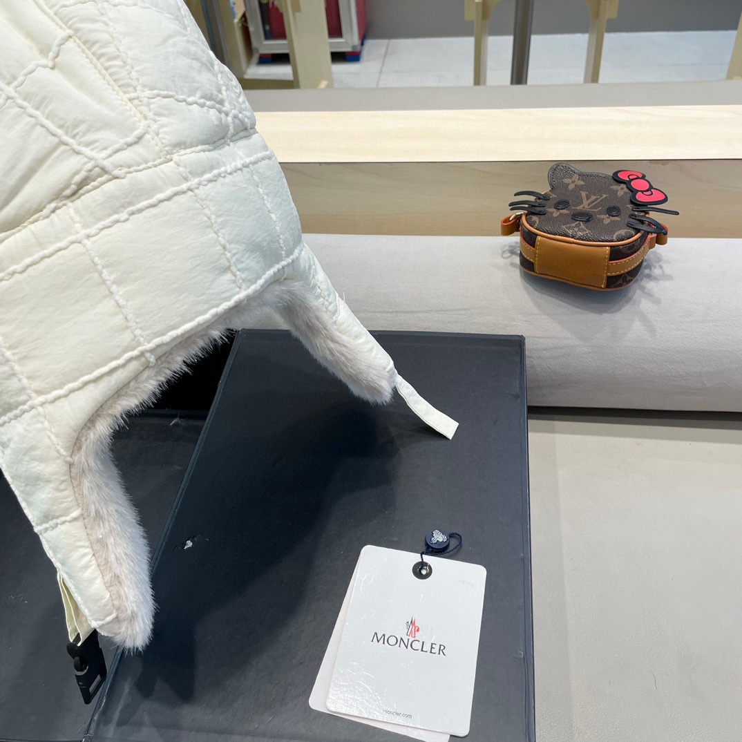 moncler加棉雷锋帽女冬季防寒保暖气质韩版简约时尚百搭毛绒滑雪护耳帽男