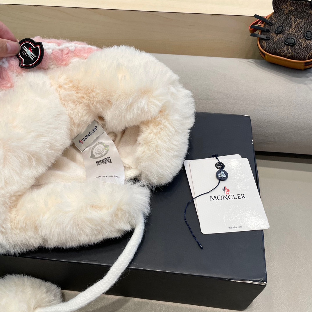 moncler毛绒绒爱心格纹流苏针织帽子女2024秋冬季加厚保暖户外防寒毛线帽