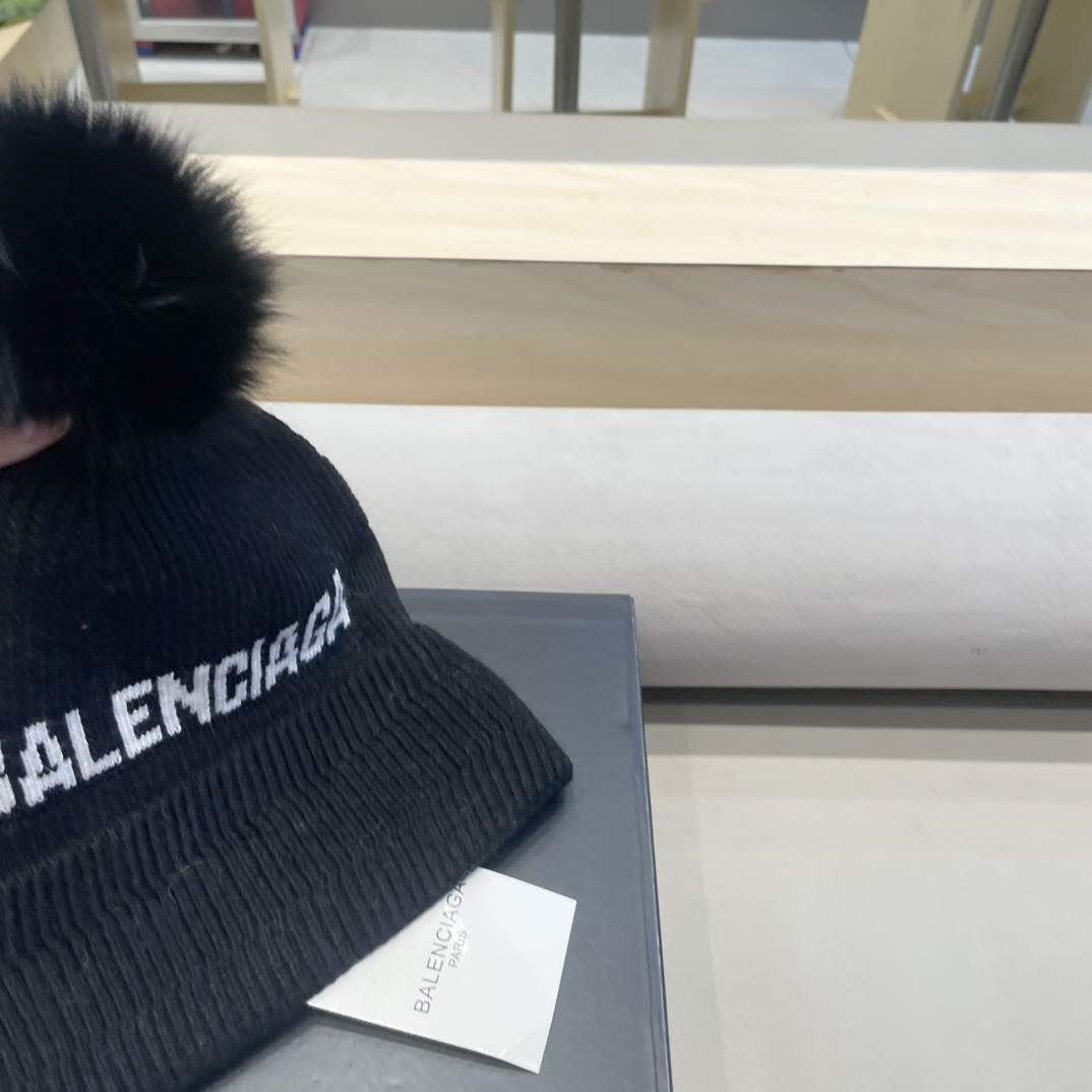 巴黎世家高版本👒巴黎世家👒现货Balenciaga巴黎世家官网品质（非市场普通货，留意细节哦）秋冬新款字