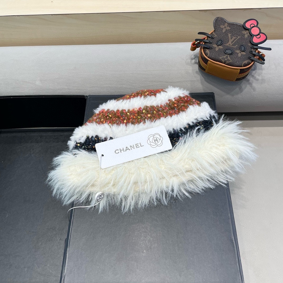 Chanel手工钩针毛线帽子女秋冬季新款撞色显脸小防寒保暖毛绒针织渔夫帽