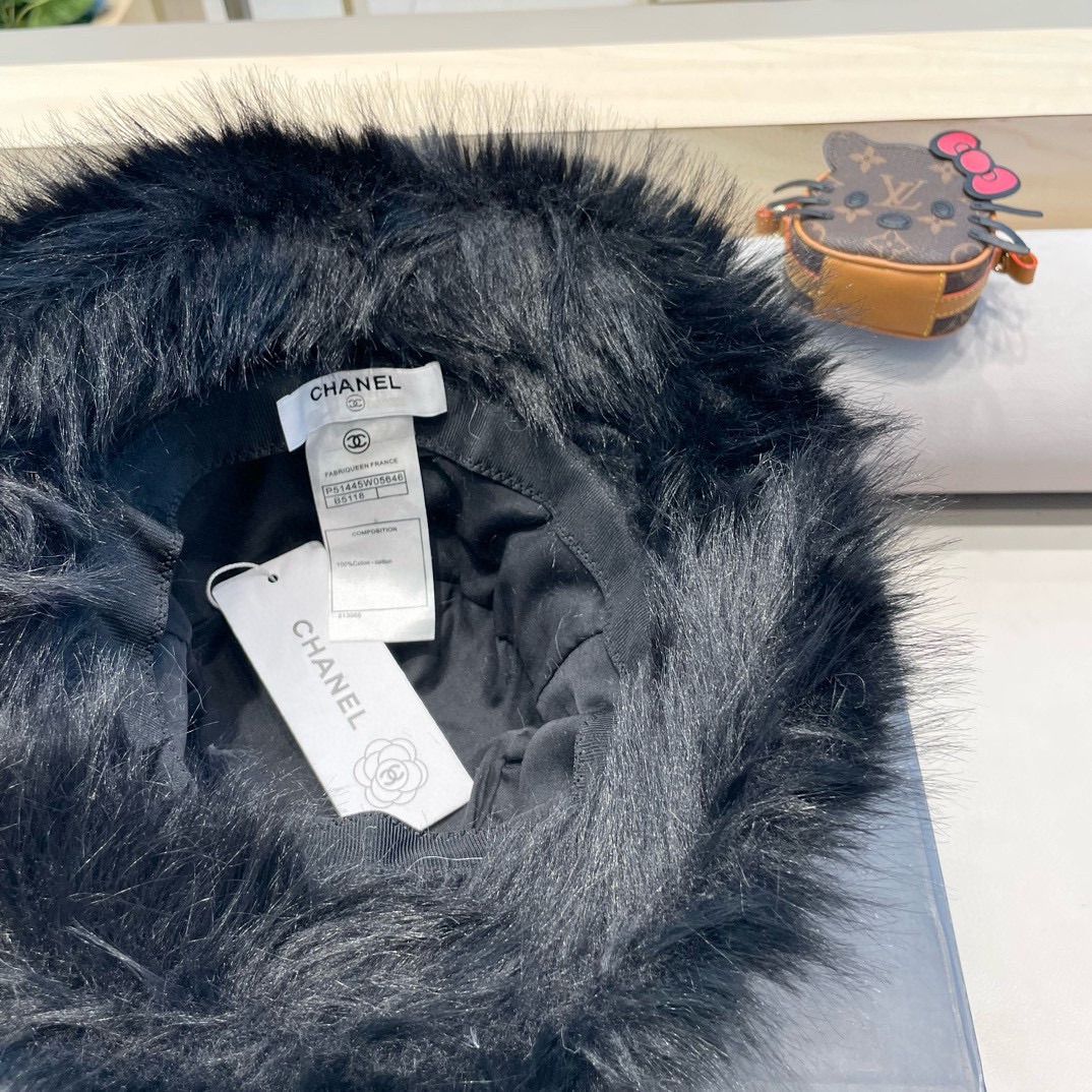 Chanel阿勒泰禾木雪山皮草帽子女冬季保暖加厚毛绒帽防寒针织帽川西户外