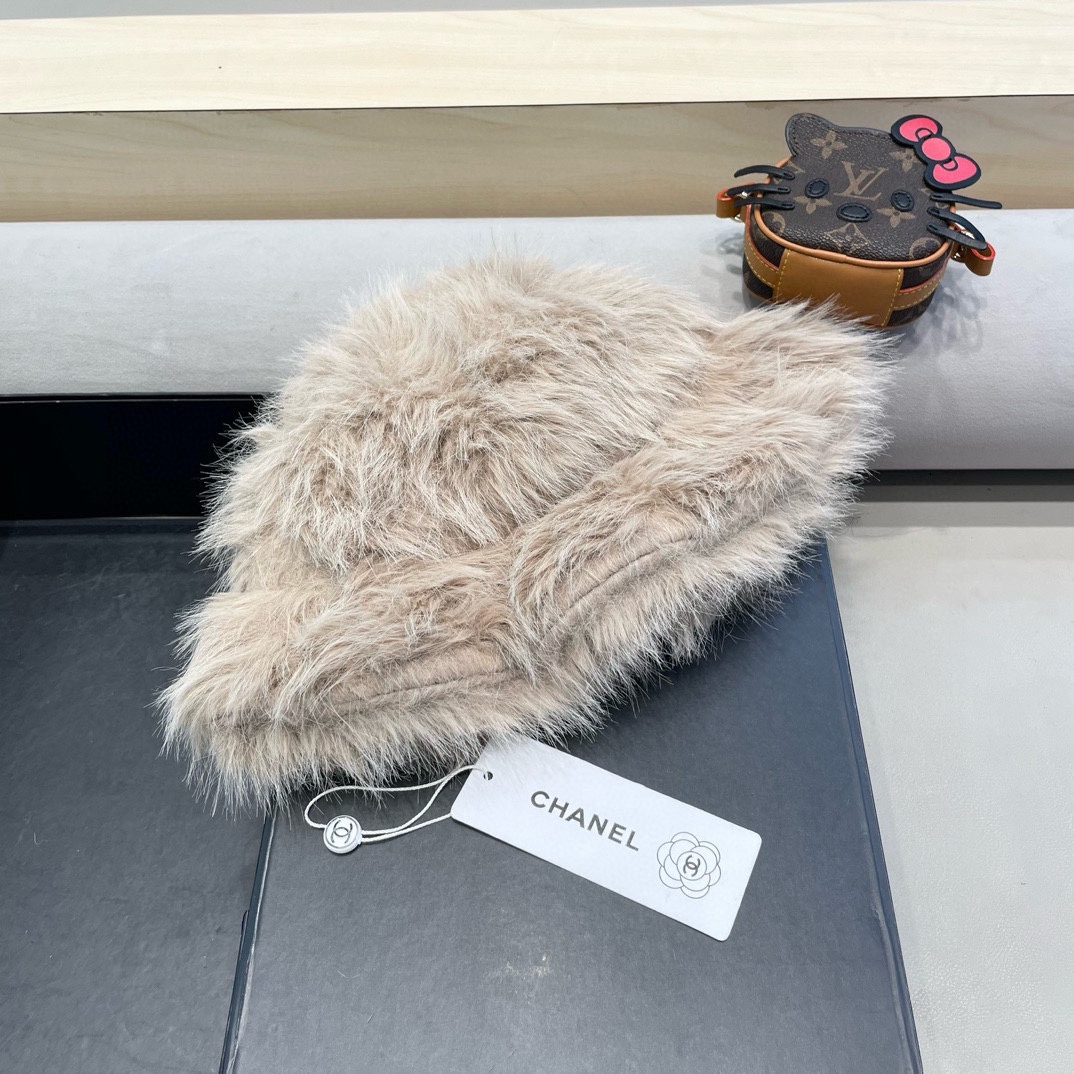 Chanel阿勒泰禾木雪山皮草帽子女冬季保暖加厚毛绒帽防寒针织帽川西户外
