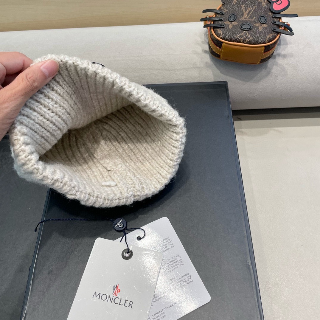 Moncler蒙口2024年新款美式针织时尚潮流嘻哈冷帽粗线大头围毛线帽女