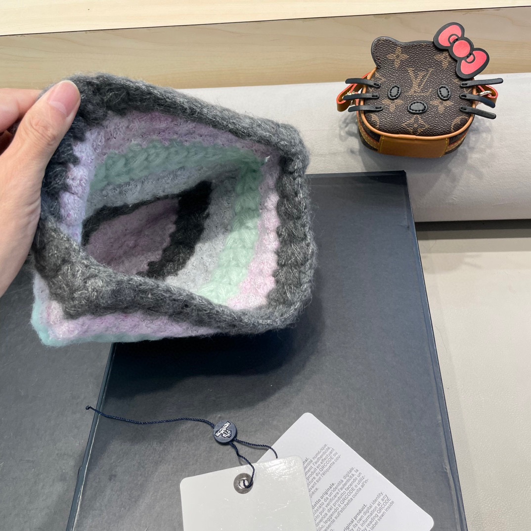 moncler条纹毛线帽子女款2024新款冬季保暖护耳洋气针织帽大头围百搭时尚