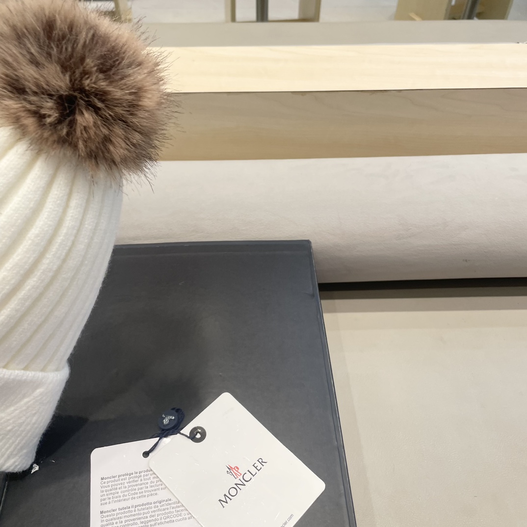 moncler 2024新款针织毛线帽女冬加绒保暖大头围帽子套头帽百搭毛球冷帽女