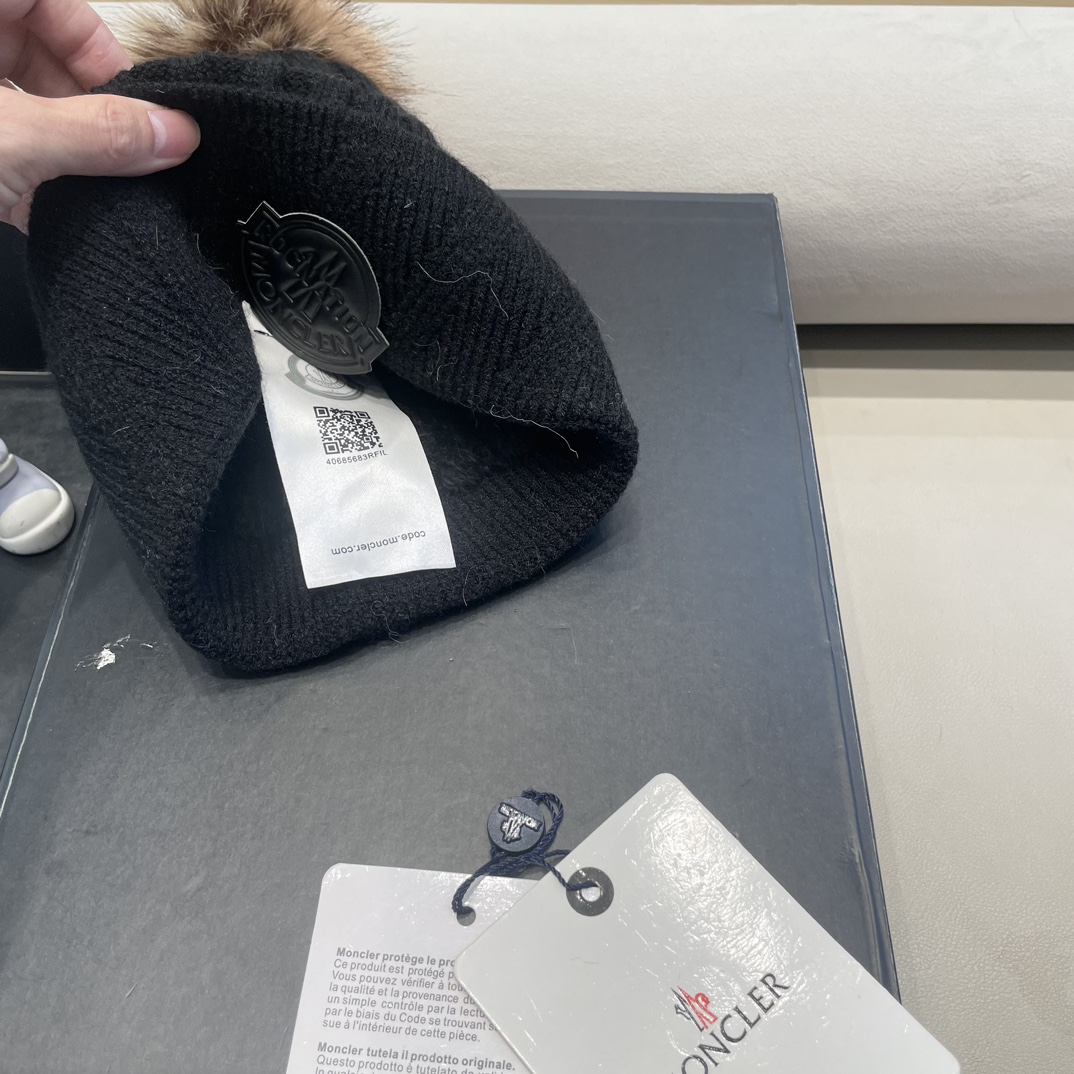 moncler 2024新款针织毛线帽女冬加绒保暖大头围帽子套头帽百搭毛球冷帽女