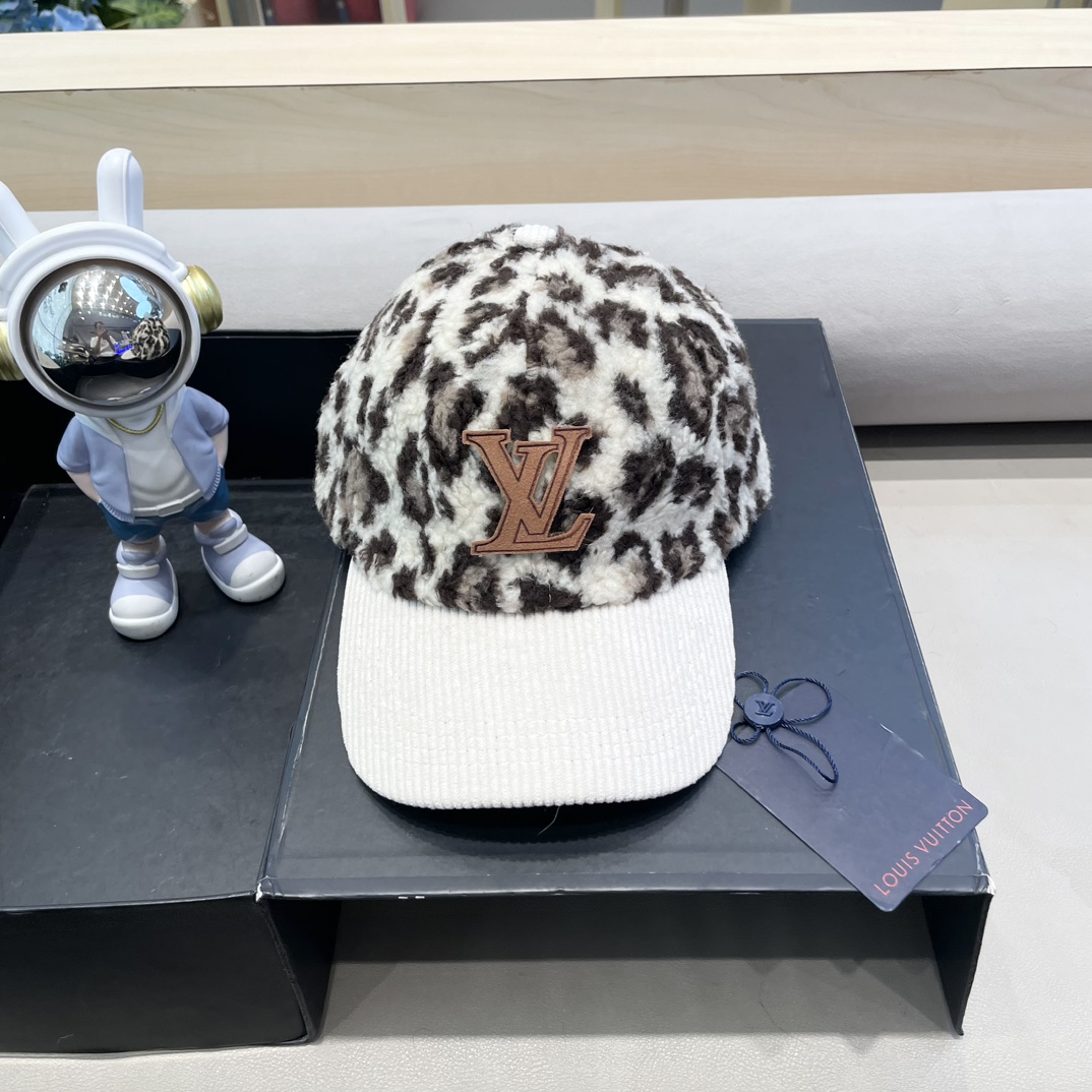 NO:215609,lv Louis Vuitton lamb velvet leopard print baseball hat women autumn and winter warm fashion casual curved baseball cap youth outdoor street trend hat fisherman hat baseball cap knit hat, hat, louis vuitton, louis vuitton, espadrilles, hats19860909lv路易威登羊羔绒豹纹棒球帽女秋冬保暖时尚休闲弯檐鸭舌帽青年户外街头潮帽帽子渔夫帽棒球帽针织帽,帽子,louis vuitton,louis vuitton,espadrilles,hats,hat