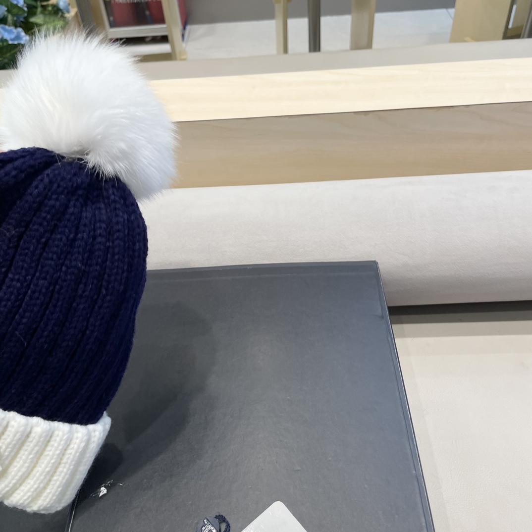 moncler帽子女韩版圣诞狐狸毛球帽子亲子秋冬加厚保暖笑脸羊毛线针织帽潮
