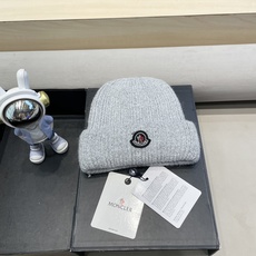 moncler定制款纯色兔毛针织帽秋冬毛线保暖帽子网红百搭防风显脸小堆堆帽 moncler定制款纯色兔毛针织帽秋冬毛线保暖帽子网红百搭防风显脸小堆堆帽