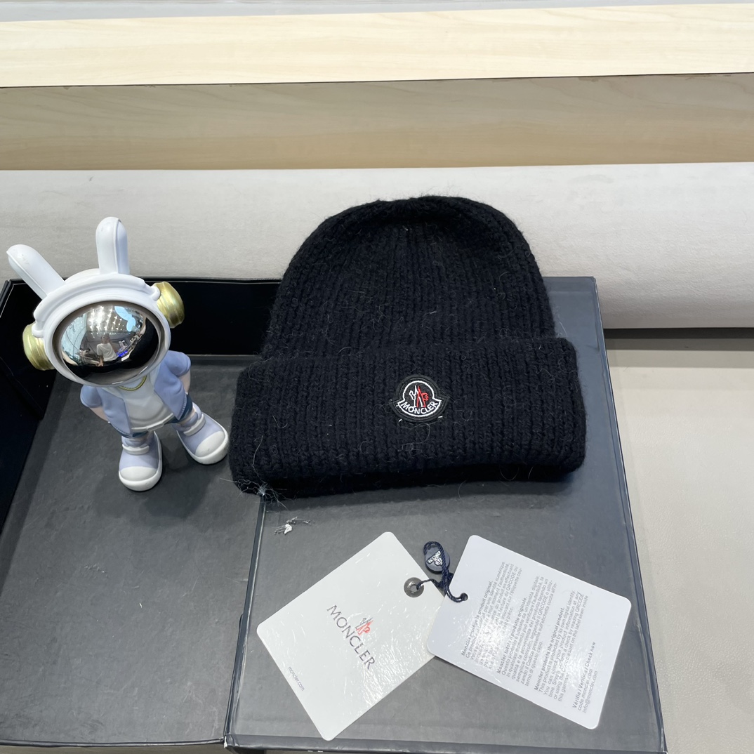 moncler定制款纯色兔毛针织帽秋冬毛线保暖帽子网红百搭防风显脸小堆堆帽 moncler定制款纯色兔毛针织帽秋冬毛线保暖帽子网红百搭防风显脸小堆堆帽