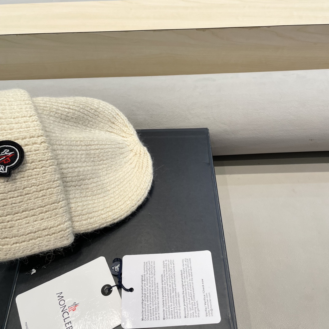 moncler定制款纯色兔毛针织帽秋冬毛线保暖帽子网红百搭防风显脸小堆堆帽