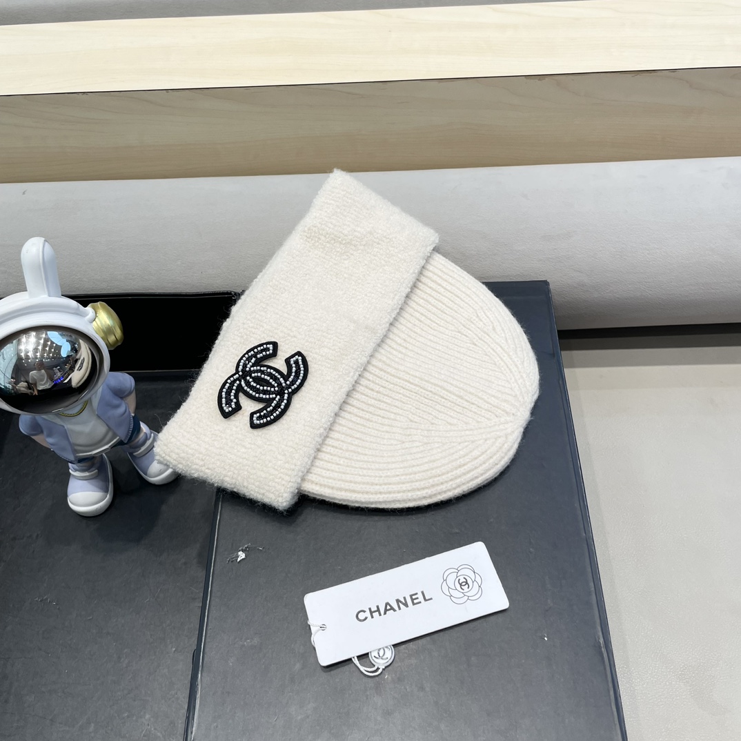 Chanel冬季帽子女毛绒边纯色保暖套头帽大头围显脸小防寒护耳针织毛线帽