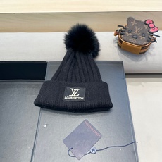 🔥Lv 路易威登秋冬新款针织毛线帽 非常百搭 男女通用 亲们可以看细节,车工整齐 透气舒适,采用进口毛线料!潮人必备! 🔥Lv 路易威登秋冬新款针织毛线帽 非常百搭 男女通用 亲们可以看细节,车工整齐 透气舒适,采用进口毛线料!潮人必备!