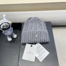 moncler兔毛帽子女秋冬天可爱日系加厚保暖针织帽百搭套头帽护耳毛线帽 moncler兔毛帽子女秋冬天可爱日系加厚保暖针织帽百搭套头帽护耳毛线帽