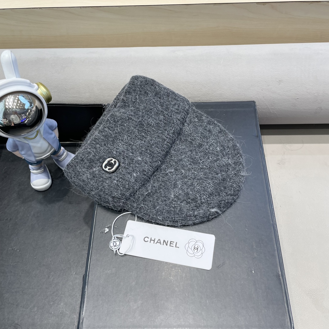 Chanel毛线帽子女秋冬季保暖加绒加厚套头护耳针织帽大头围韩版百搭冷帽