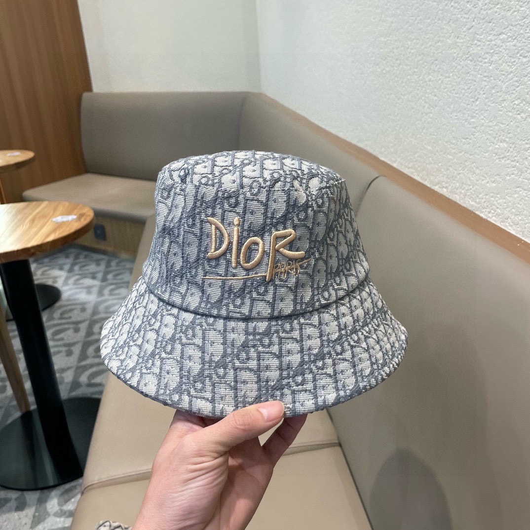 NO:216010,Dior official website latest full-indior logo fisherman hat, with super high sun protection index, especially small face, stylish and not soft, can be folded at will, convenient to carry hat, fisherman hat baseball hat knit hat, hat, dior, dior, espadrilles, hats19860909迪奥Dior 官网最新满印迪奥logo渔夫帽,防晒指数超高,特别显脸小,有型不软塌,可随意折叠,携带方便帽子渔夫帽棒球帽针织帽,帽子,dior,dior,espadrilles,hats,hat