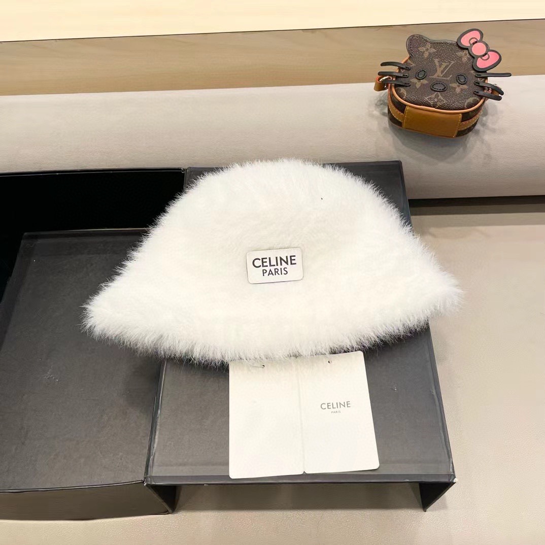 NO:215918,Celine Celine's new white rabbit-haired fisherman hat for women in autumn and winter Internet celebrity without makeup, big head, bucket hat plush basin hat trendy hat fisherman hat baseball hat knit hat, hat, celine, espadrilles, hats19860909塞琳Celine新款白色兔毛渔夫帽子女秋冬网红素颜大头围水桶帽毛绒盆帽潮帽子渔夫帽棒球帽针织帽,帽子,celine,espadrilles,hats,hat