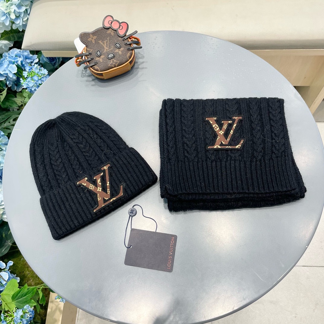 NO:215927,Lv Home.【Two-piece set-wool suit hat】Classic suit hat!  Hat scarf!  It’s super comfortable~ A young lady in winter~ You’re just a short set of hats this winter~ It’s warm and fashionable!  Universal style for men and women! Can be used as a couple style!  Complete anti-counterfeiting label hanging cards!  Louis vuitton, espadrilles,hats19860909Lv家.【两件套-羊毛套装帽子】经典套装帽子！帽子围巾！暖暖哒超级舒服～冬日小姐姐减龄神器哦～这个冬天你就差这么一套套装帽子啦～又保暖又时尚！男女通用款!可以做情侣款！防伪标签吊卡齐全！多多款式,欢迎选择!帽子渔夫帽棒球帽针织帽,帽子,louis vuitton,espadrilles,hats,hat