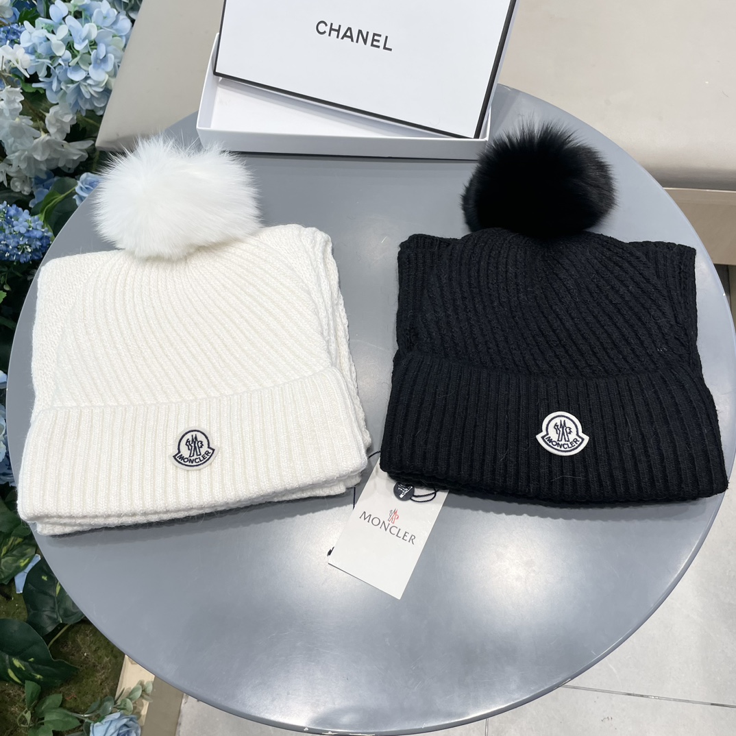 NO:215931,Moncler masked new knitted scarf set Scarf hat plus fox wool ball set, atmospheric and high-value, extremely comfortable hat Fisherman hat Baseball hat Knitted hat, hat, christian louboutin, Moncler, espadrilles, hats19860909Moncler蒙口新款针织围巾套装 围巾帽加狐狸毛球套装,大气高颜值,手感无比舒适帽子渔夫帽棒球帽针织帽,帽子,christian louboutin,Moncler,espadrilles,hats,hat