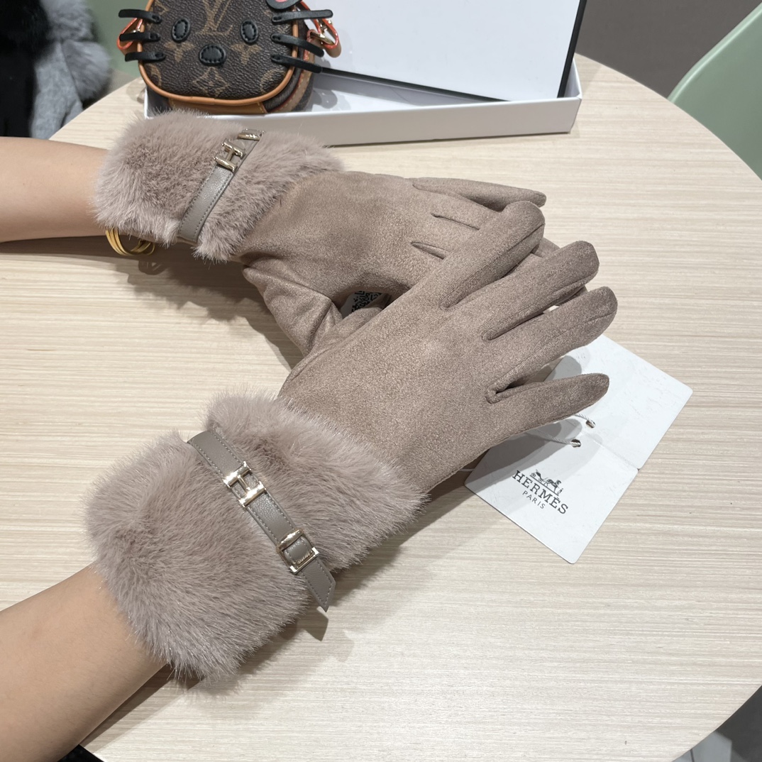 爱马仕Hermes麂皮绒手套女冬季骑行电动车加绒加厚防寒保暖毛绒防风手套可触屏