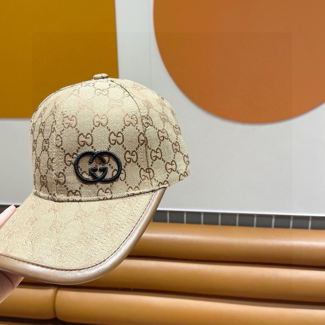   古奇棒球帽♥️GUCCI🧢官网新品，棒球帽，原单品质火爆来袭 。🎩 工艺非常精美 高档大气上档次！低