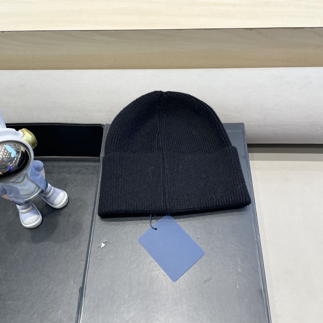 lv路易威登秋冬新款L家字母刺绣针织帽欧美外贸时尚百搭毛线帽秋冬保暖冷帽