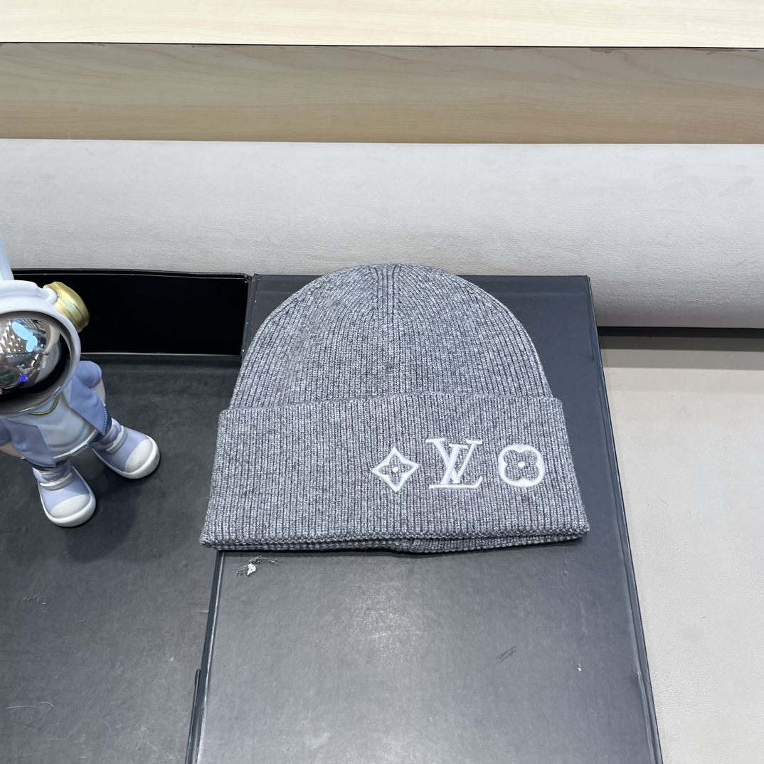 lv路易威登秋冬新款L家字母刺绣针织帽欧美外贸时尚百搭毛线帽秋冬保暖冷帽