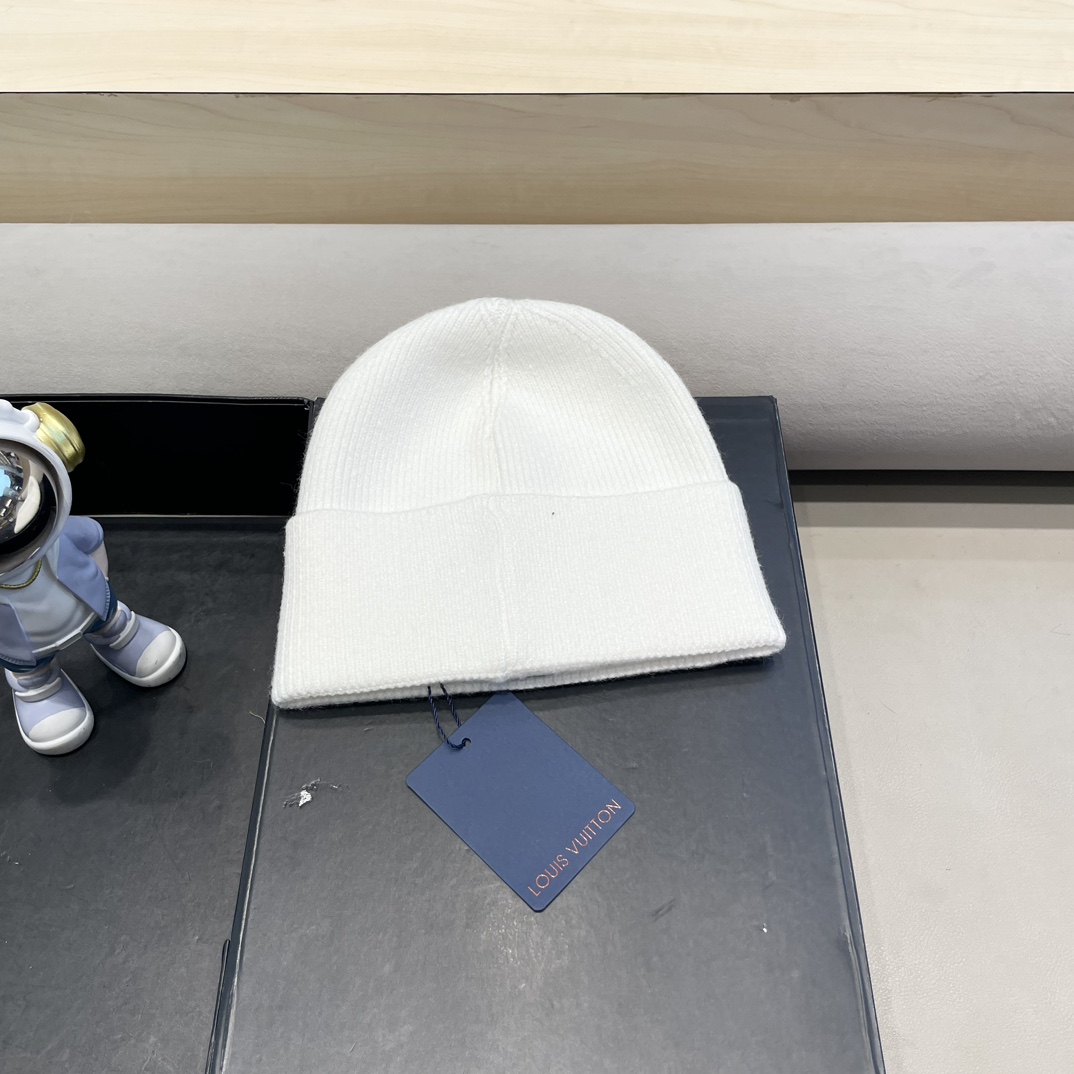 lv路易威登秋冬新款L家字母刺绣针织帽欧美外贸时尚百搭毛线帽秋冬保暖冷帽