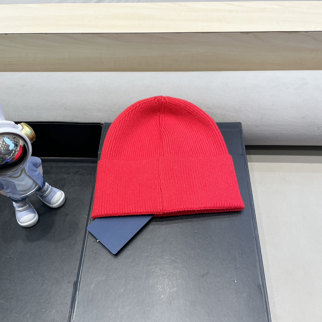 lv路易威登秋冬新款L家字母刺绣针织帽欧美外贸时尚百搭毛线帽秋冬保暖冷帽