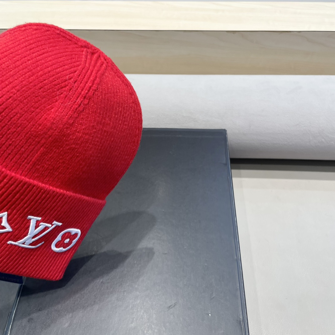 lv路易威登秋冬新款L家字母刺绣针织帽欧美外贸时尚百搭毛线帽秋冬保暖冷帽