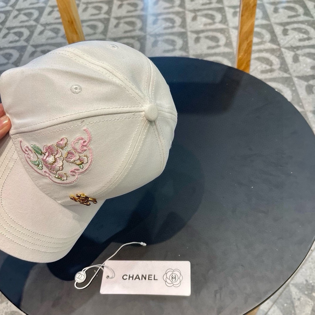 NO:362767,Chanel's new baseball cap, cool colors, and women wear different styles, and the first batch is shipped first!  A must-have for fragrant powder!  Hat Straw Hat Fisherman Hat Baseball Hat Knitted Hats, Hats, Chanel, espadrilles, hats香奈儿新款棒球帽,很酷的色系,女佩戴都有不同style,第一批抢先出货！香粉必入款！帽子草帽渔夫帽棒球帽针织帽,帽子,chanel,espadrilles,hats,hat