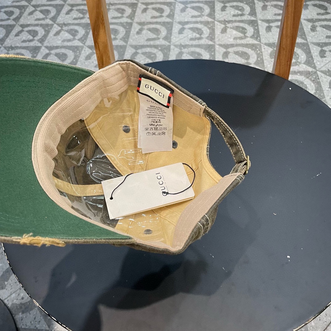 。GUCCI古奇 简约棒球帽，很潮！休闲运动款，经典制作，超级好搭衣服！