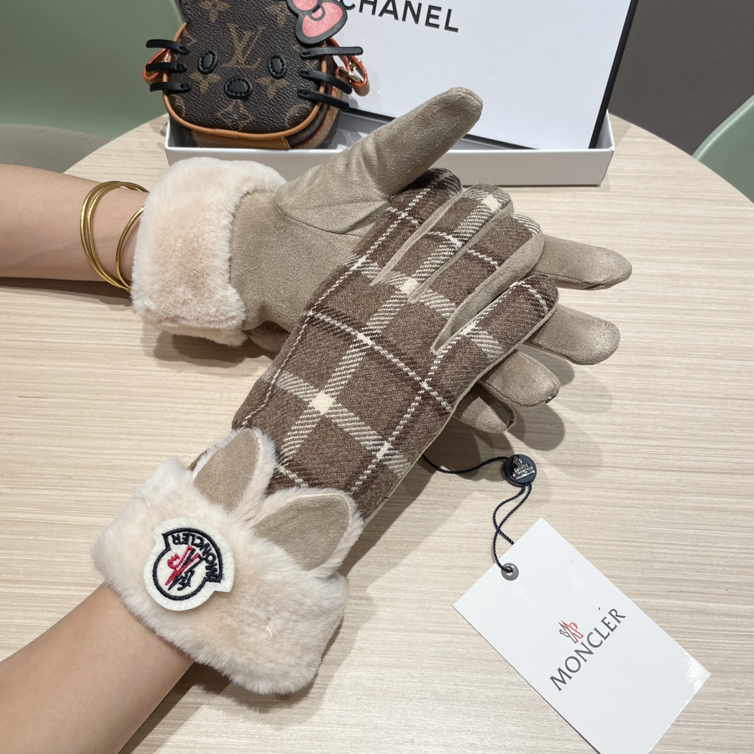 P90 蒙口女款新品羊毛毛手套，时尚手套，秋冬保暖加绒内里，经典简洁💕上手超舒适柔软、百搭！均码