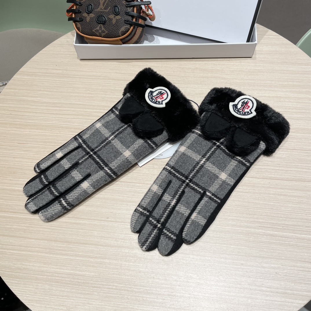 P90 蒙口女款新品羊毛毛手套，时尚手套，秋冬保暖加绒内里，经典简洁💕上手超舒适柔软、百搭！均码