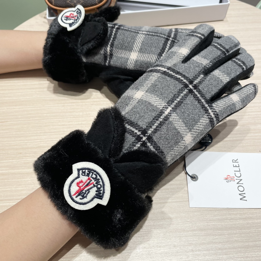 P90 蒙口女款新品羊毛毛手套，时尚手套，秋冬保暖加绒内里，经典简洁💕上手超舒适柔软、百搭！均码