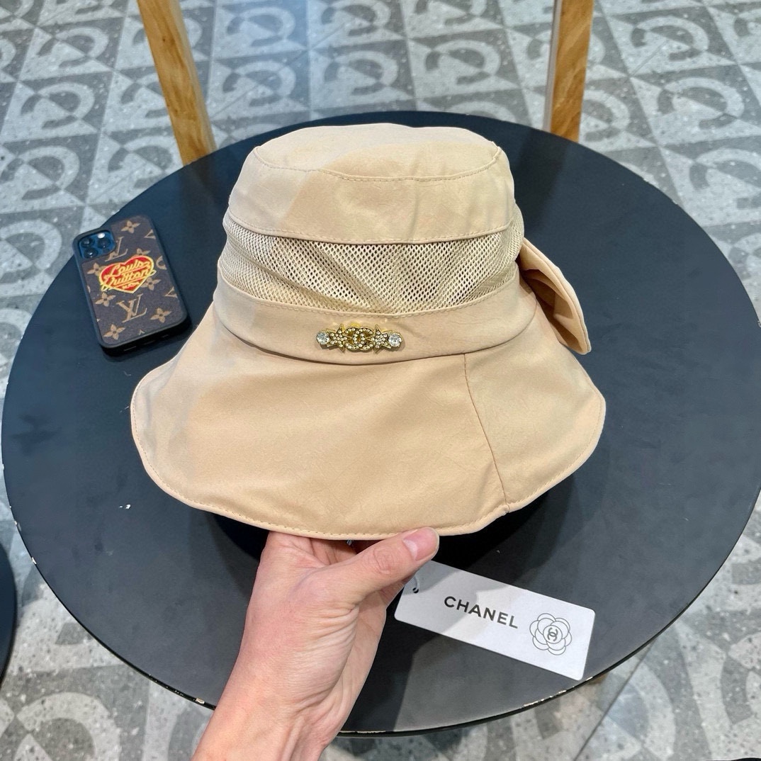  【Chanel香奈儿】早春新款小香风渔夫帽，质感满满
出街首选🌊