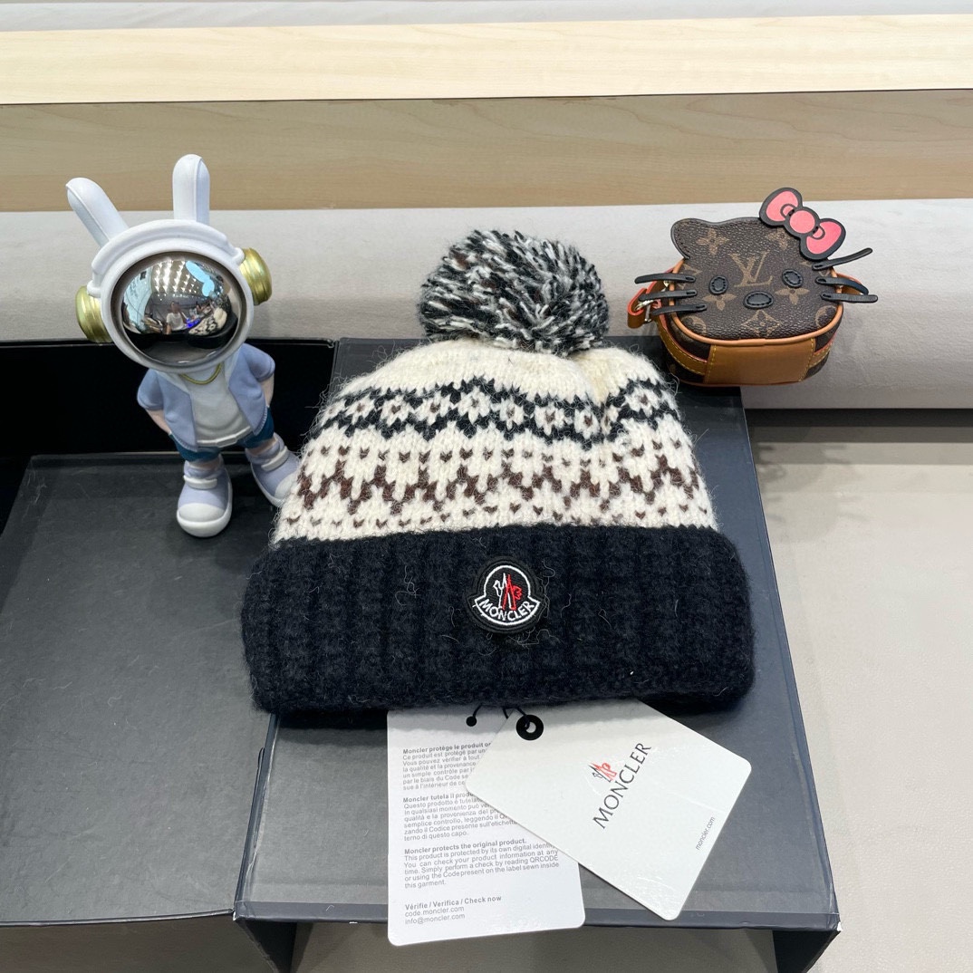 NO:670799,Moncler Moncler 2025 new jacquard woolen hat for women in autumn and winter ear protection warm cold hat cute fur ball knitted hat big head hat fisherman hat baseball cap knitted hat, hat, Moncler, Moncler, espadrilles, hats19860909蒙口Moncler盟可睐2025新款提花毛线帽子女秋冬季护耳保暖冷帽可爱毛球针织帽大头围帽子渔夫帽棒球帽针织帽,帽子,Moncler,Moncler,espadrilles,hats,hat