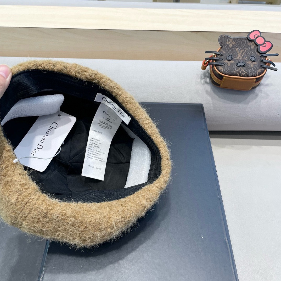 Dior 毛绒针织显白氛围感贝雷帽女2024新款秋冬日系百搭大头围画家帽子