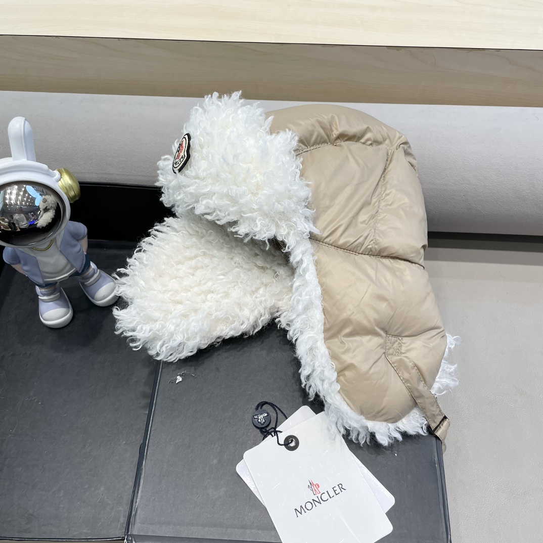 moncler 冬季毛绒雷锋帽子女东北防寒保暖户外骑行防风护耳帽时尚休闲