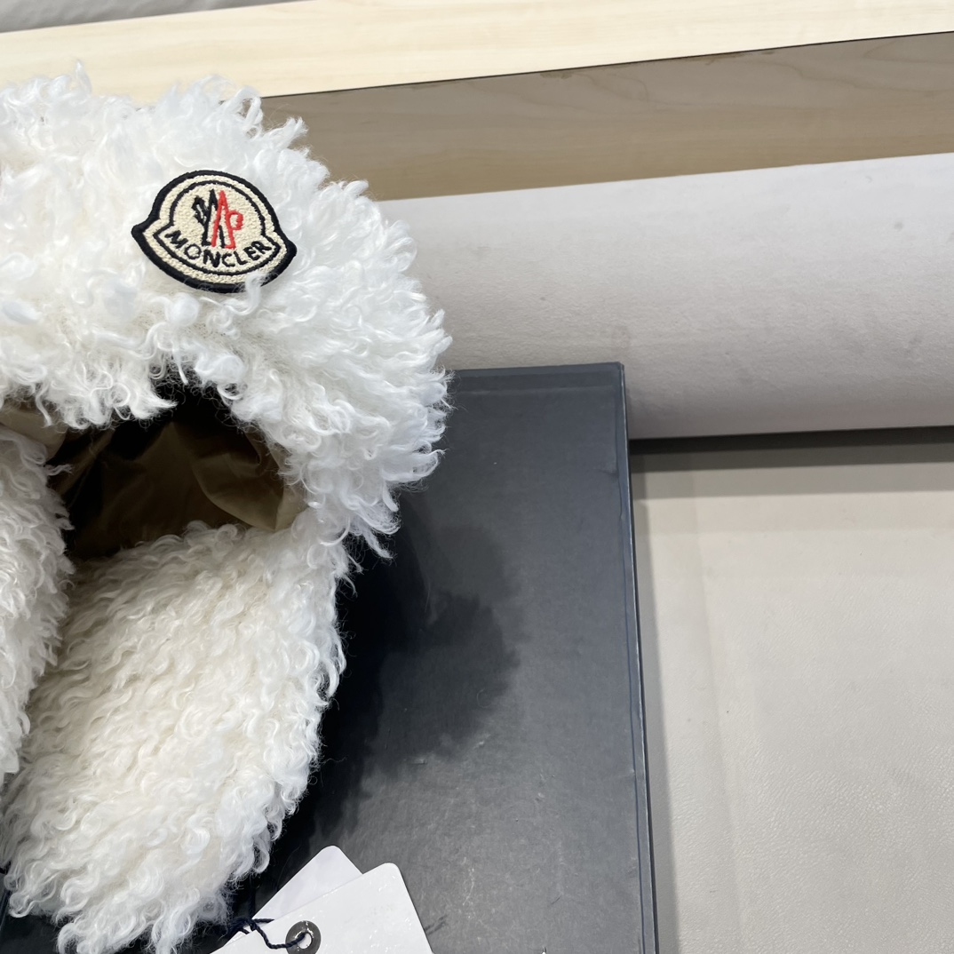 moncler 冬季毛绒雷锋帽子女东北防寒保暖户外骑行防风护耳帽时尚休闲