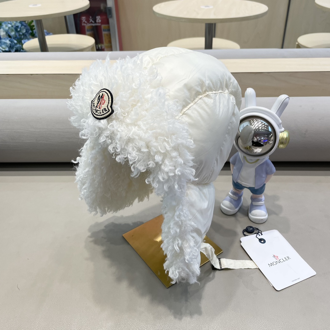 moncler 冬季毛绒雷锋帽子女东北防寒保暖户外骑行防风护耳帽时尚休闲
