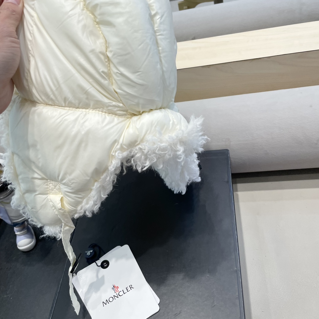 moncler 冬季毛绒雷锋帽子女东北防寒保暖户外骑行防风护耳帽时尚休闲